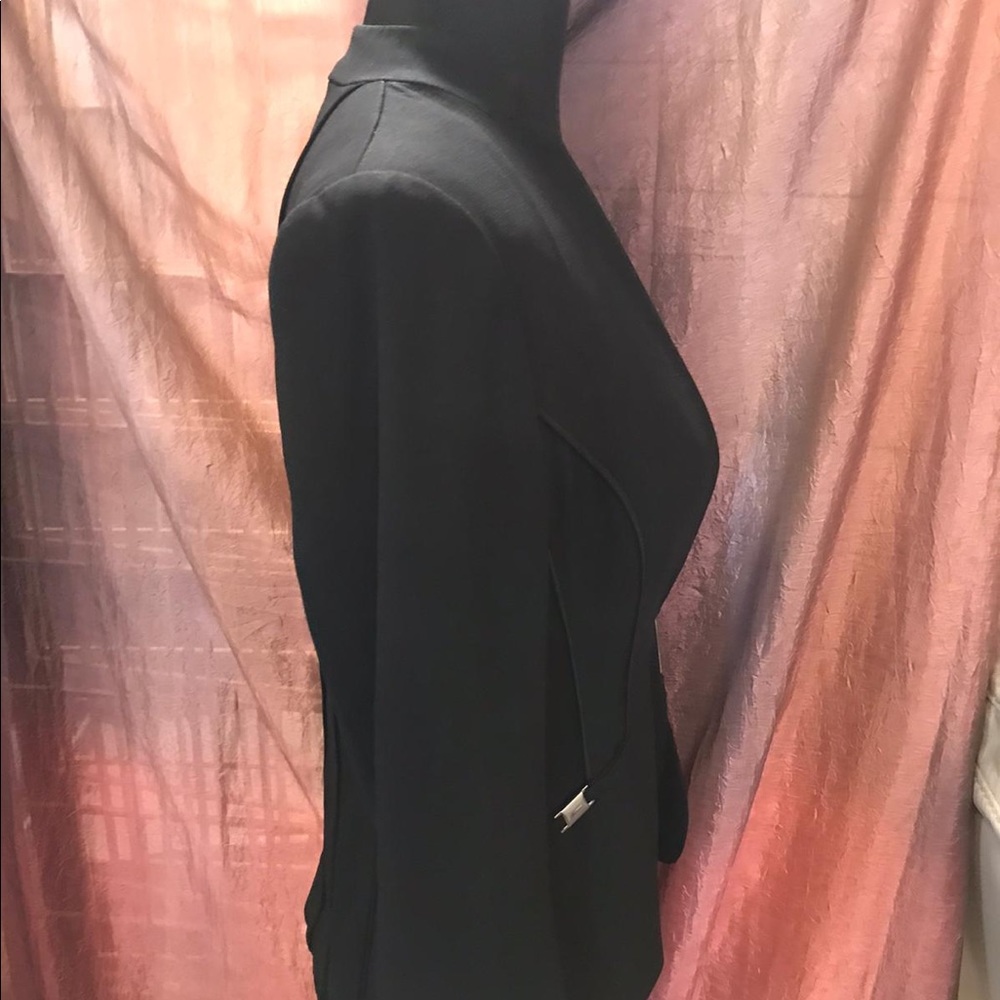 Beautiful Vintage Caché Blazer Size 2